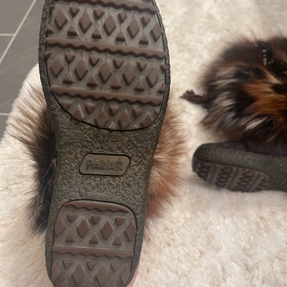Pajar Brown and Camel colored Fox Fur size 39/9 barely worn - Picture 4 of 6